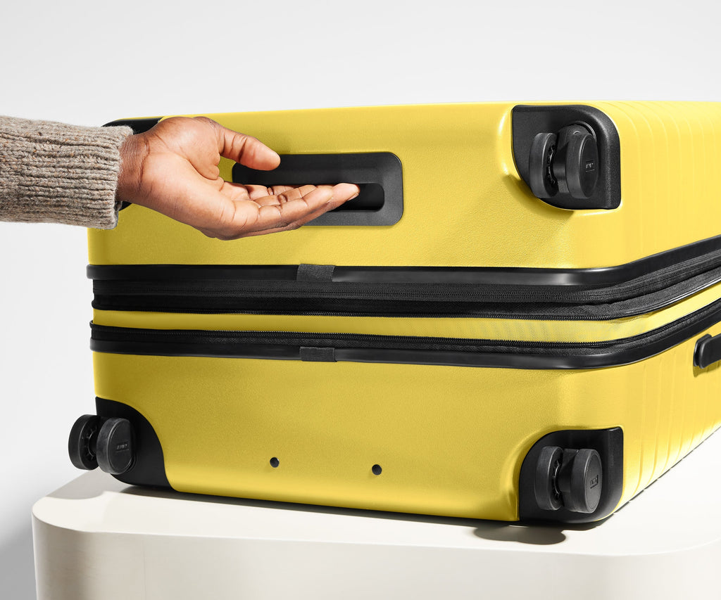 The Medium Flex in Sunshine Yellow