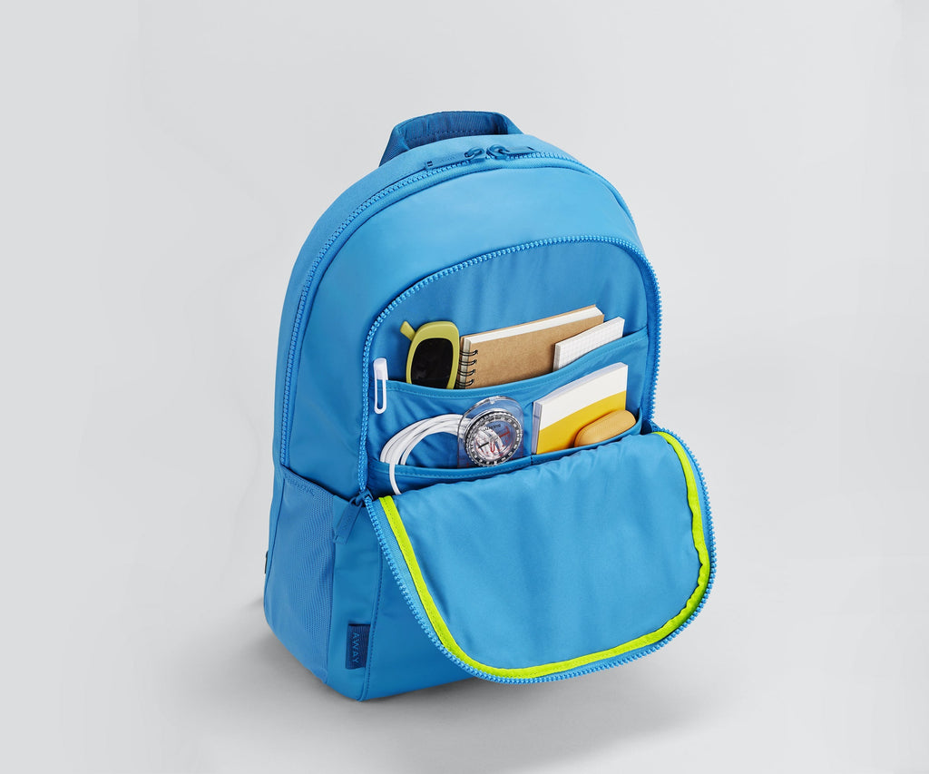 Active Backpack 26L in Vivid Blue